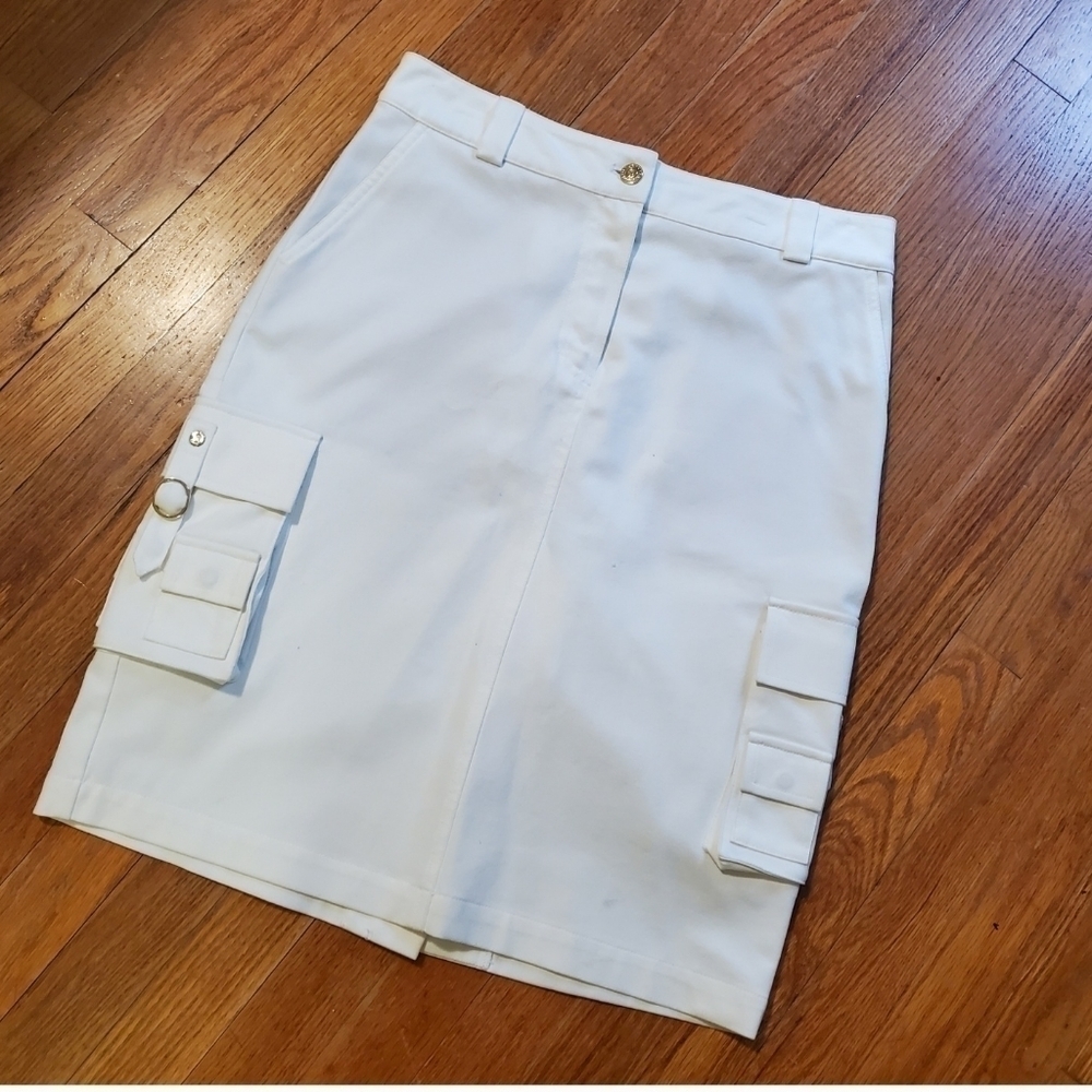 St. JOHN SPORT BY MARIE GRAY CREAMY OFF WHITE SKIRT SIZE 6